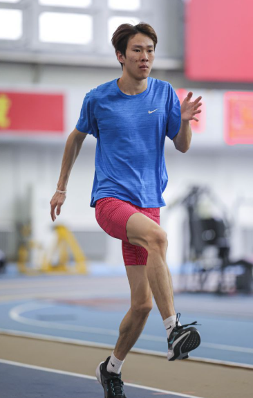 比较各大澳洲幸运8计划平台的优缺点